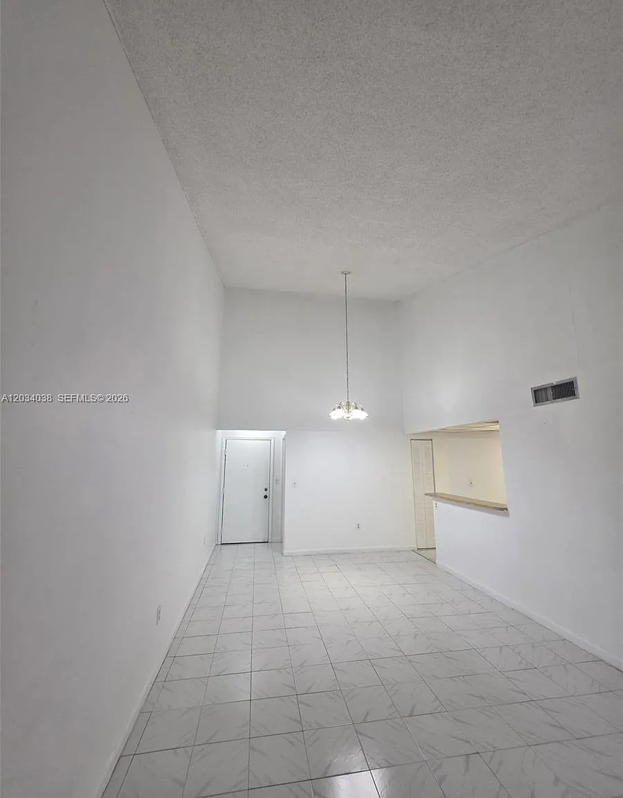 Bleau Fontaine Condo #3 — Photo 3