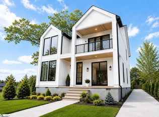 4 Hartsell St, Greenville, SC 29601