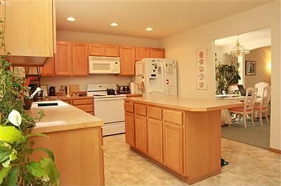 2nd image of 2905 56th Ave NE