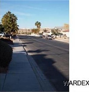 3rd image of 2895 Country Club Dr