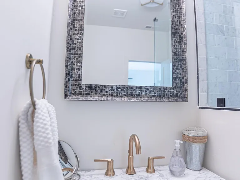5821 Maxon Ave — Photo 20