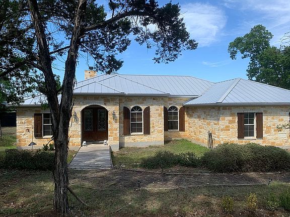 3rd image of 200 Roaring Creek Dr