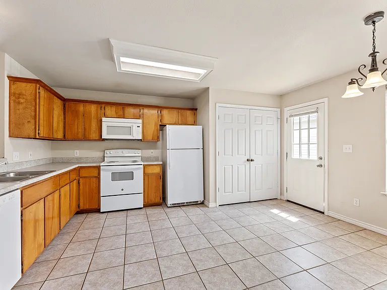 100 Sendero Dr — Photo 14