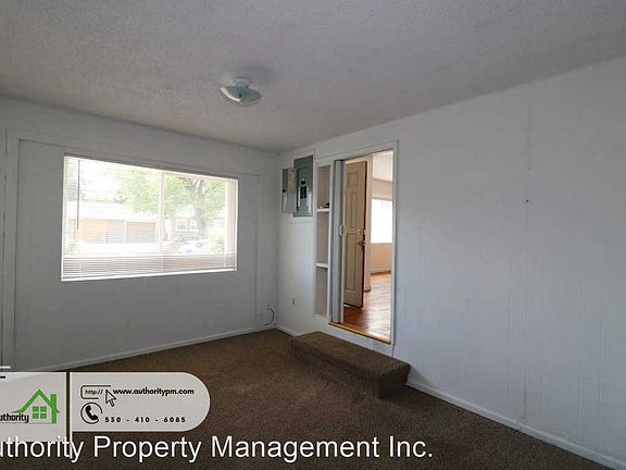 5th image of 1105 5th St