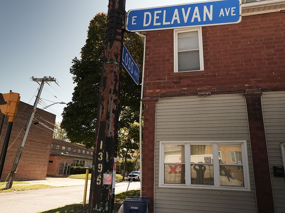 1st image of 1395 E Delavan Ave APT 2