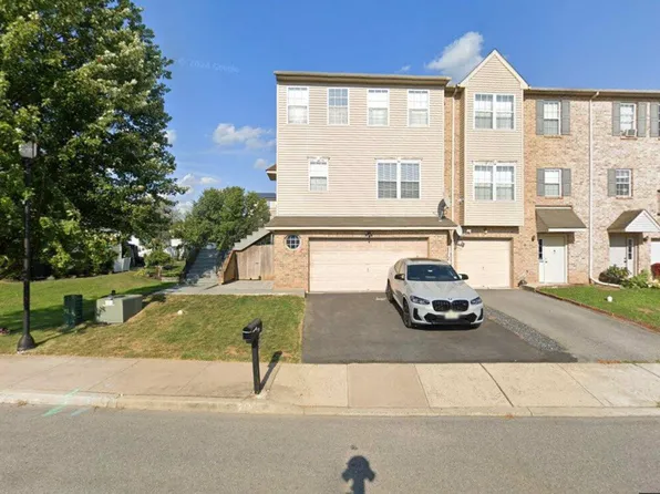 2530 Hawthorn Dr, Easton, PA 18040