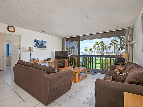 3rd image of 2990 Mission Blvd Unit 301