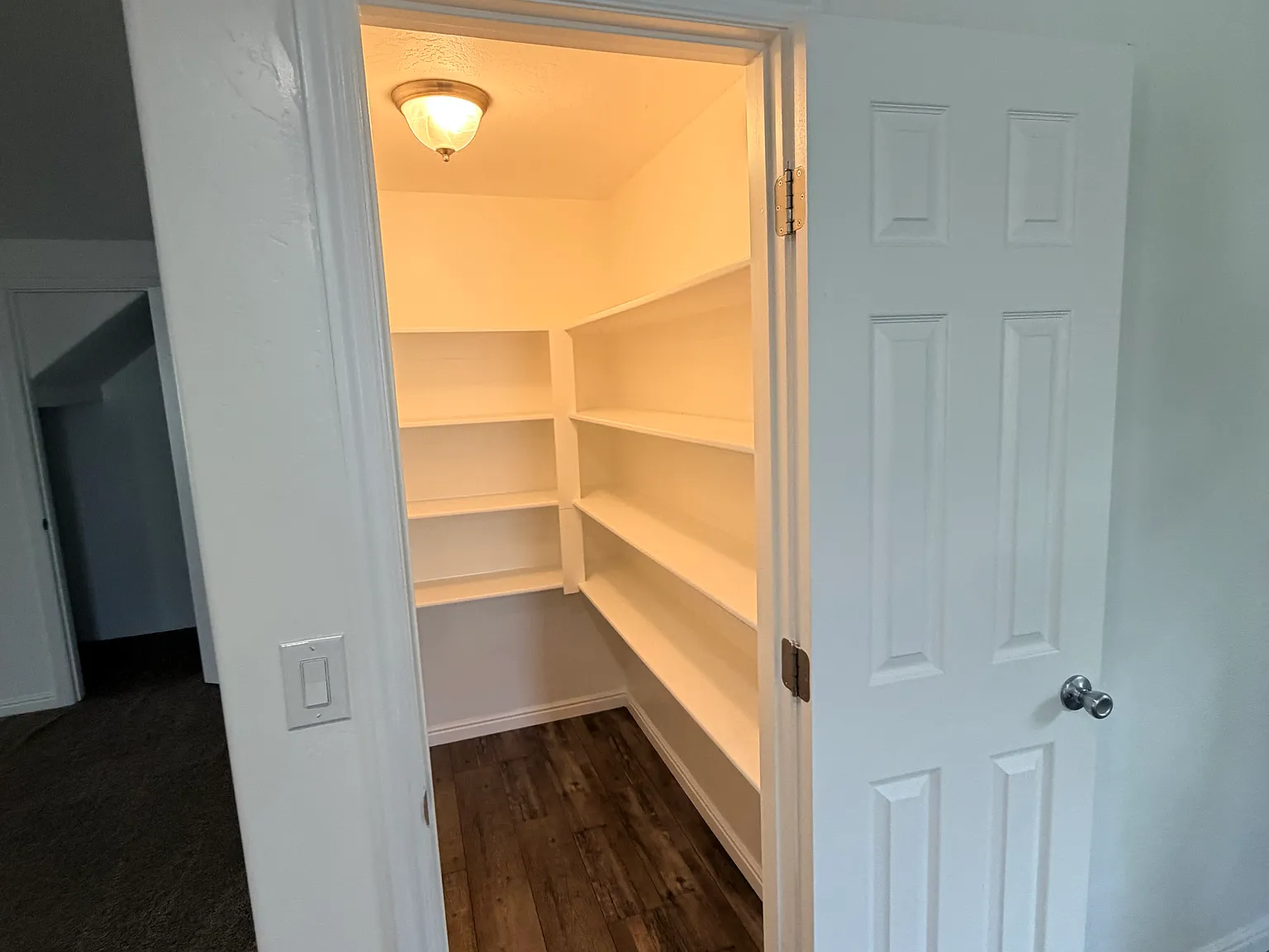2 bed, 1500 sqft, $1,600 — Photo 2