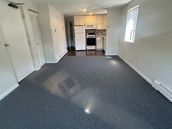 3rd image of 122 Liberty St APT E