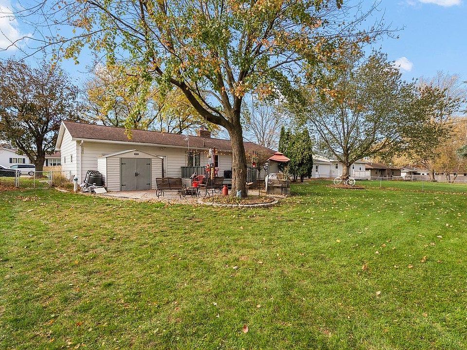 401 Ridgeway St, Denver, IA 50622 Zillow