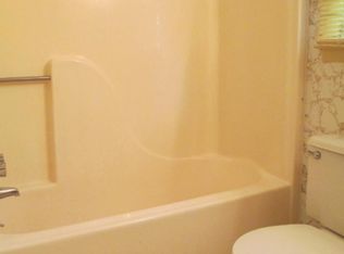 1513 E 3rd Ave, Roanoke Rapids, NC 27870