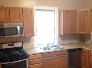 848 N Austin Blvd #1, Oak Park, IL 60302