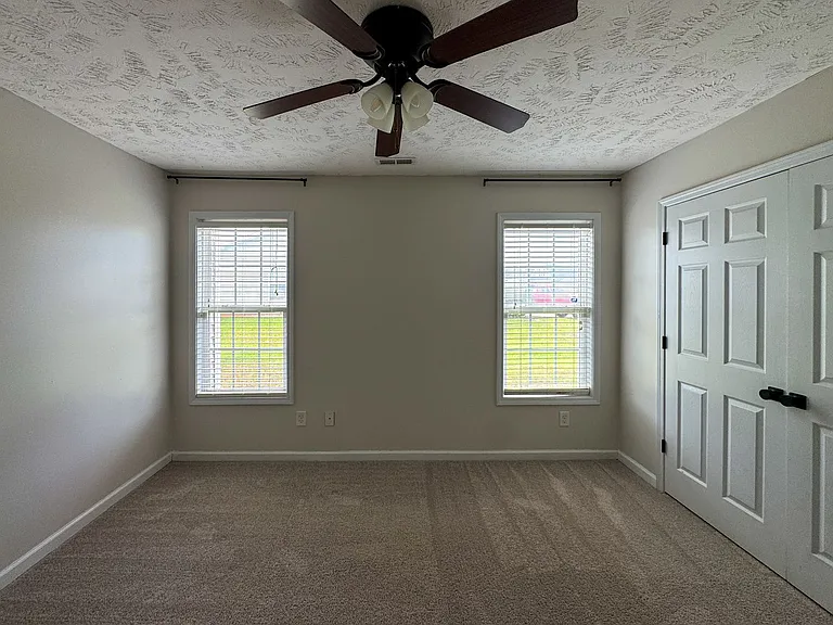 1608 Kershaw Loop — Photo 18