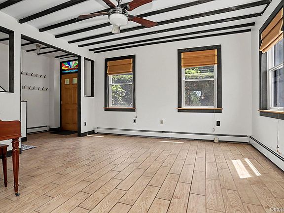 5th image of 33 Cedar Lane
