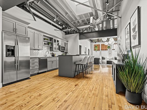 4th image of 49 Monroe Center St NW #10