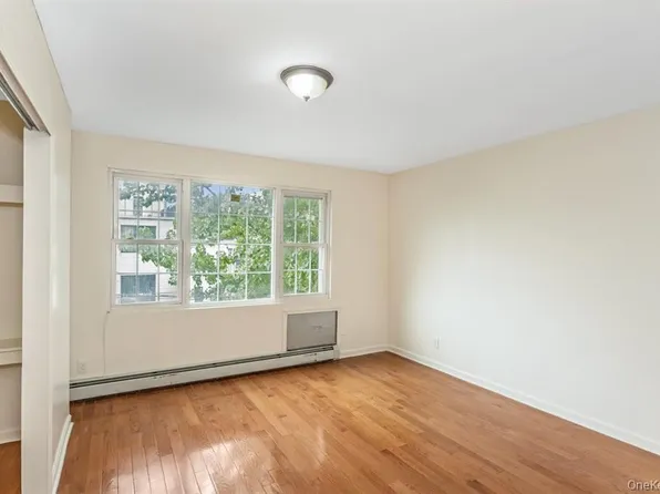 2284 Atlantic Avenue image 13 of 20