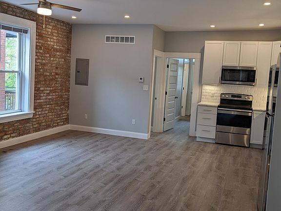 4th image of 4153 Botanical Ave Floor 2