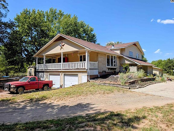 4th image of 6919 N Lake Rd