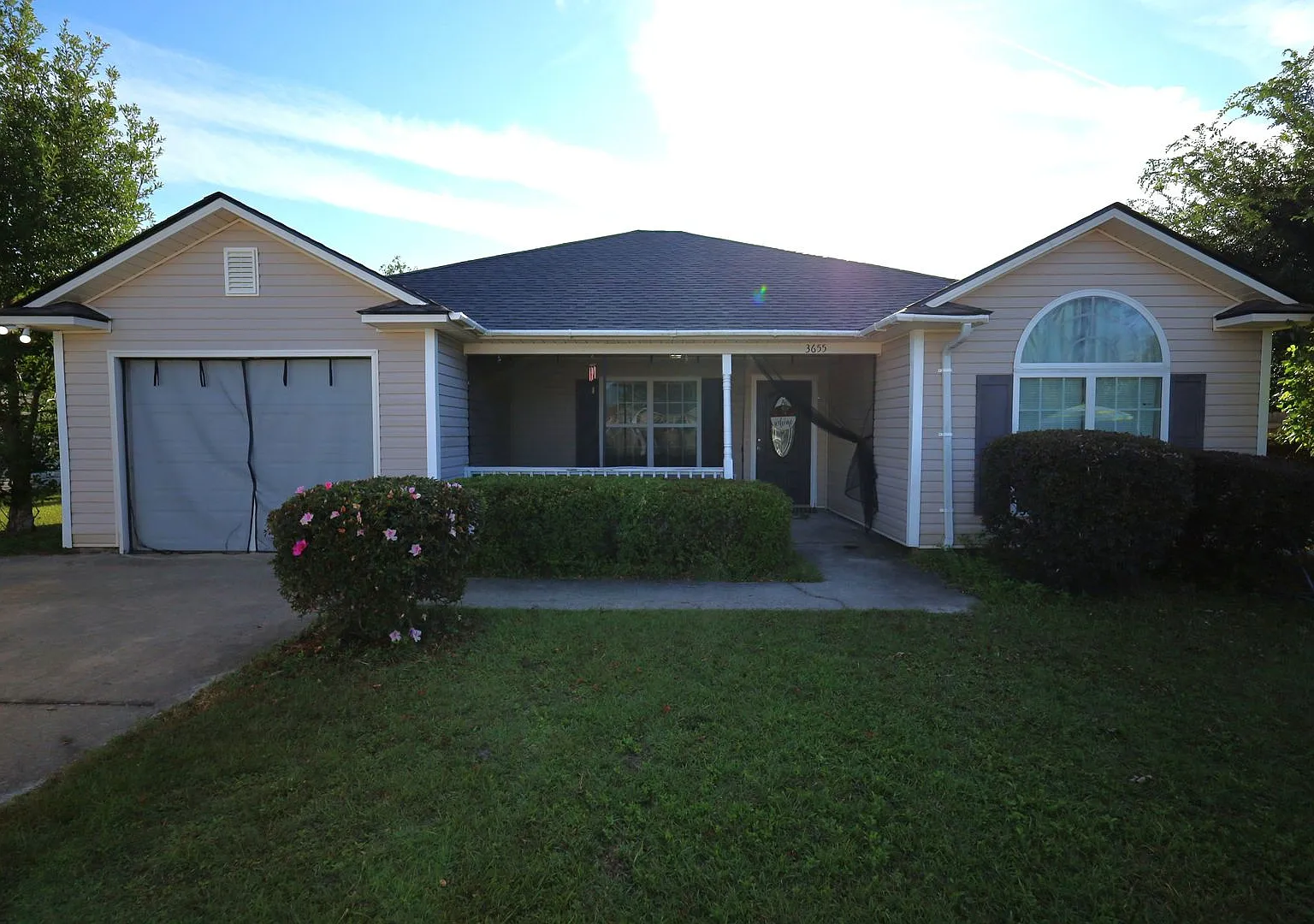 3655 Linden Circle — Photo 1