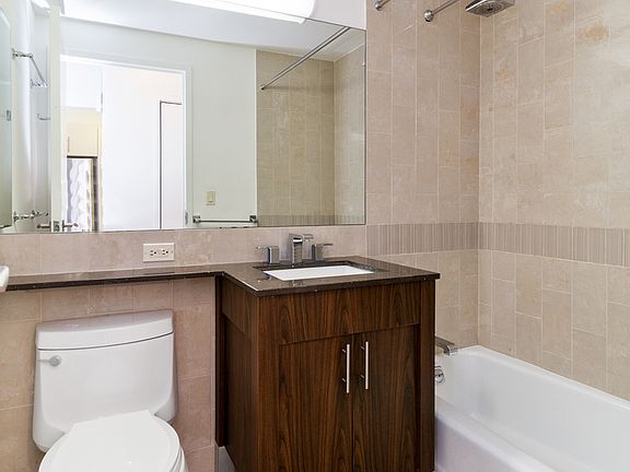 5th image of 30 W 18th St APT 6D