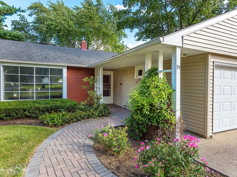 75 Dole Ave, Crystal Lake, IL 60014 Zillow