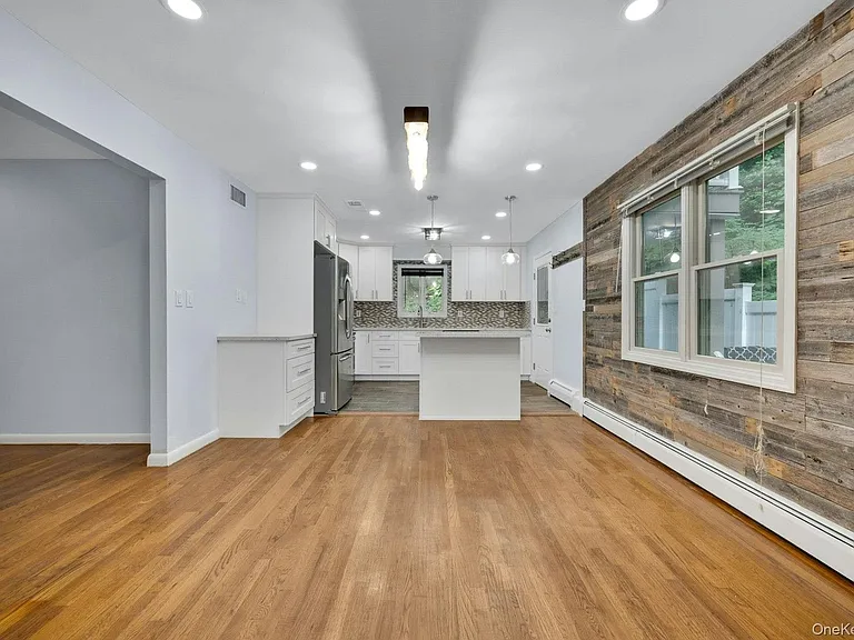 186 Midland Ave #1 — Photo 6