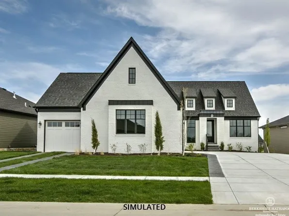 9215 Turkey Creek Rd, Lincoln, NE 68520