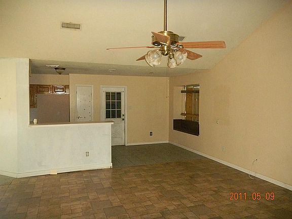 3rd image of 9918 Glenkirk Dr