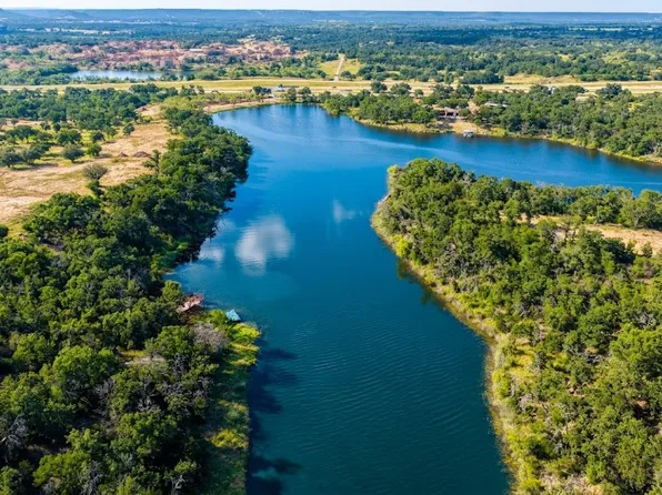 Yellowstone Dr, Santo, TX 76472
