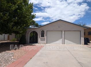 6709 Hensch Ave NE, Albuquerque, NM 87109