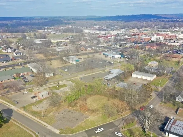 W 2nd St #10, Russellville, AR 72801