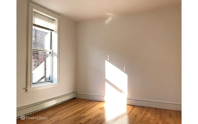 Rented by Douglas Elliman | media 23