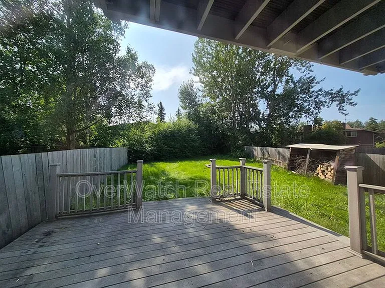 6872 Tamir Ave — Photo 10