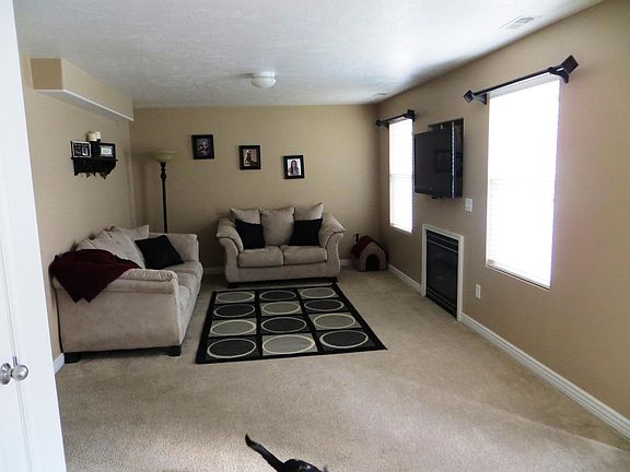 4th image of 2232 E Loch Lomond Dr