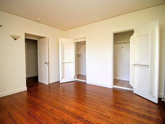 5th image of 239 Castenada Ave