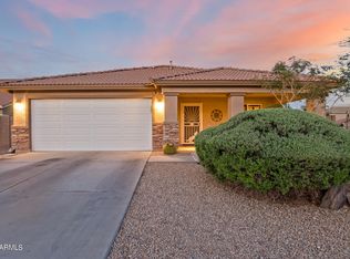 9705 N Pembroke Ct, Waddell, AZ 85355