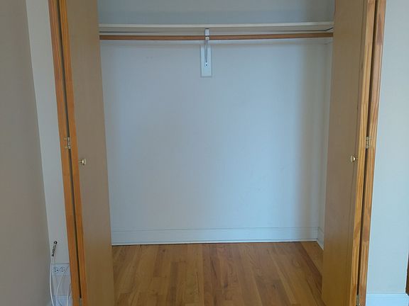 5th image of 4228 N Kenmore Ave APT 410