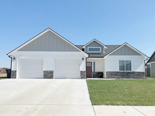9942 Jasmine Dr, Manhattan, KS 66502