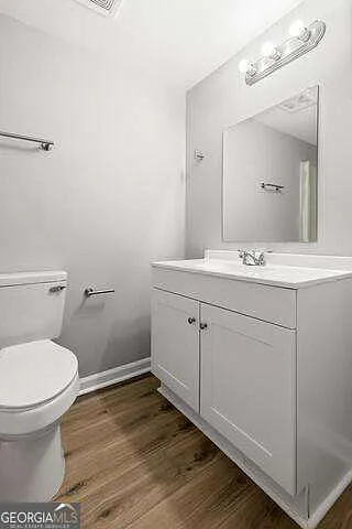 104 Cone St #F — Photo 11
