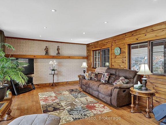 5th image of 82 Bay Lake Rd