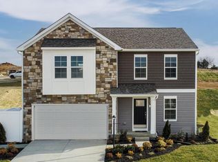 338 Ludgate Mnr, Falling Waters, WV 25419