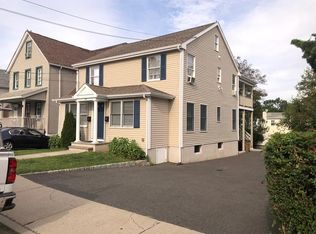40 Dean St #1, Stamford, CT 06902