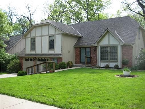 1st image of 504 N Clayview Dr