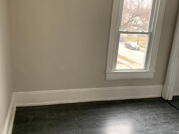 2nd image of 1366 W 87th St #2