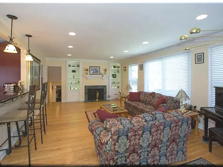 1124 Rose Glen Rd — Photo 20