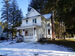 61 Pine St, Franklinville, NY 14737