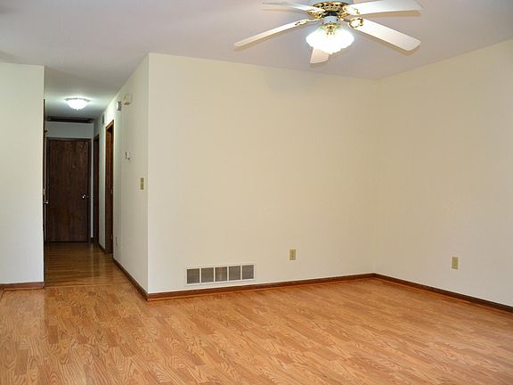 2nd image of 240 Hurley St E