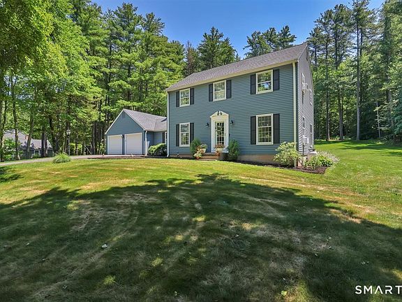 2nd image of 11 Lexington Drive