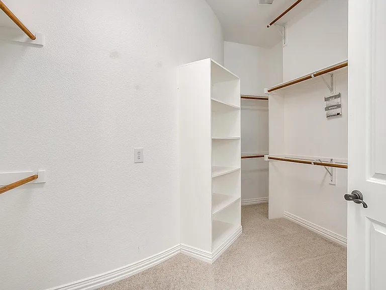 8201 Choctaw Ln — Photo 55