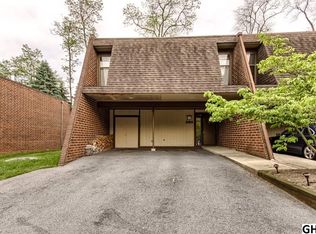 630 Cedar Ridge Ln, Mechanicsburg, PA